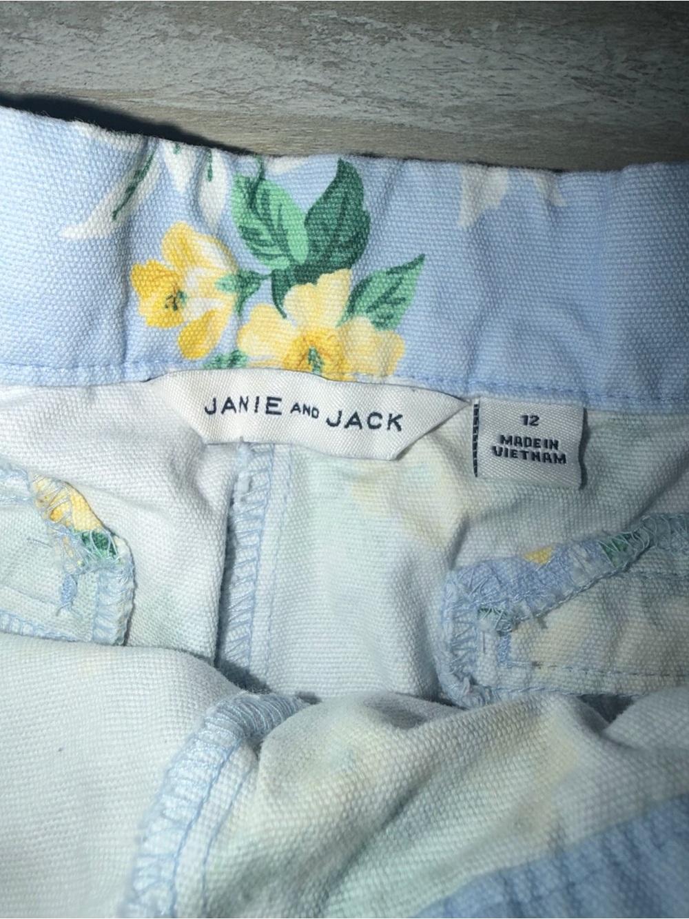Janie and Jack Girl’s Blue Floral Shorts Size 12 - Picture 4 of 5